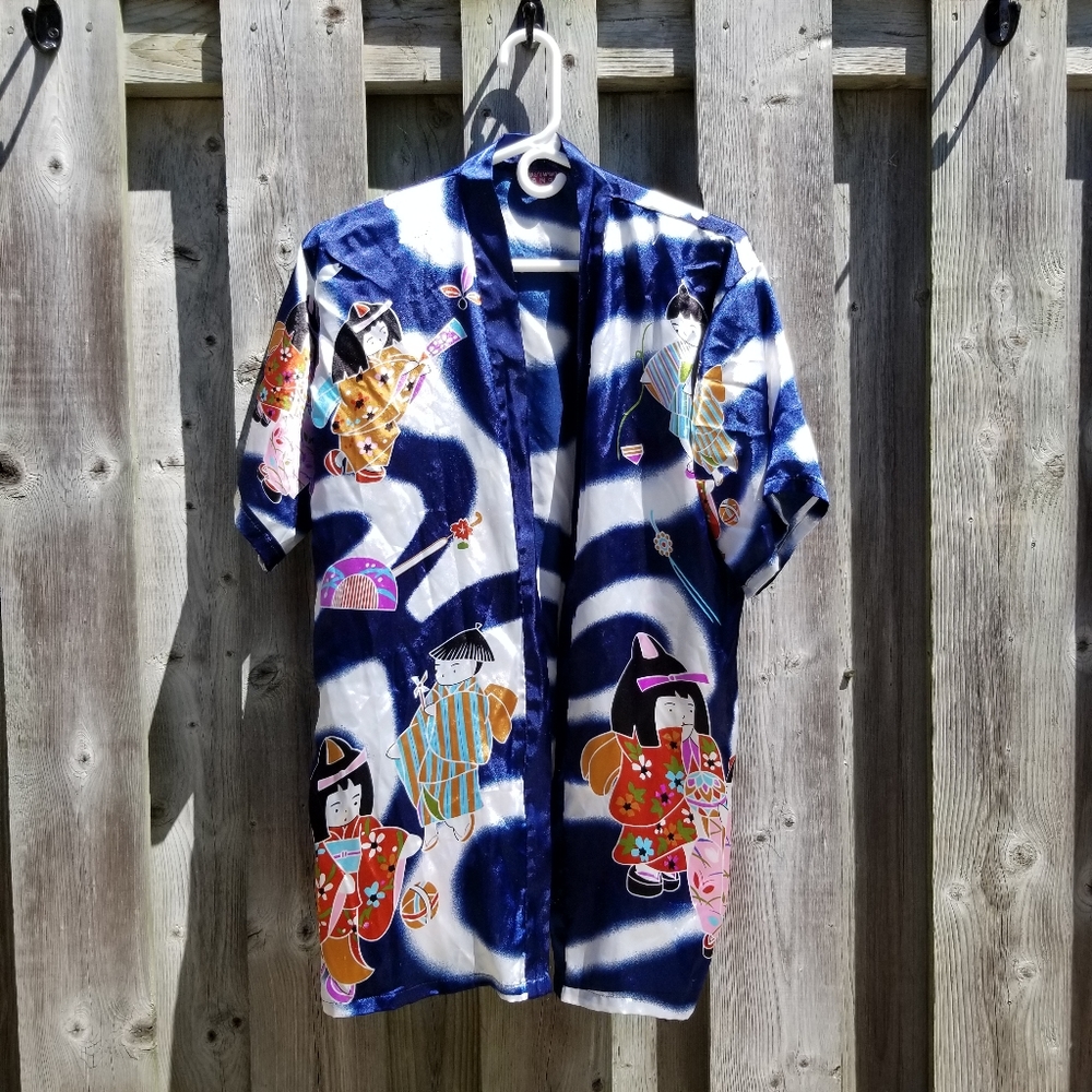 Vintage Chinese Patterned Robe - Picture 4 of 4